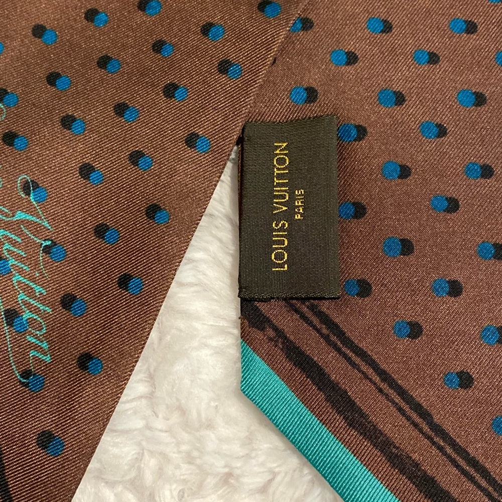 New Authentic Louis Vuitton Bandeau❗️ - Picture 3 of 3